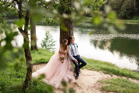 11 Best Outdoor Wedding Photography Ideas · ChicMags