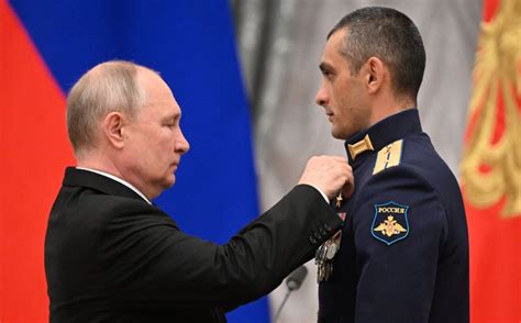 Putin Snubs Own Military in First State Awards Ceremony Since Wagner Mutiny