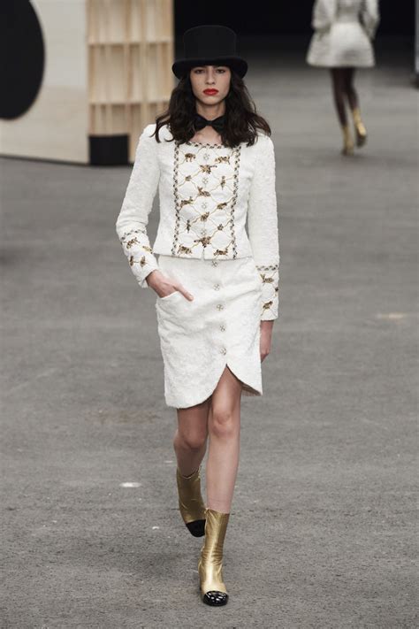 Chanel Does Mini Skirts the Haute Couture Way for Spring 2023 - Fashionista