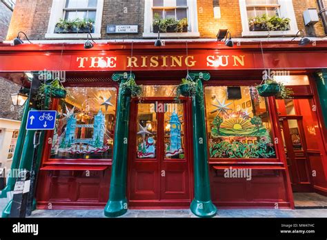 England, London, The City of London, The Rising Sun Pub Stock Photo - Alamy