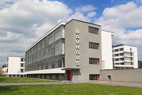 Bauhaus Dessau Campus—Bauhaus Architecture Photos | Architectural Digest