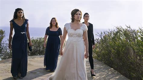 Crazy Ex-Girlfriend Season 3 Spoilers: Everything You Need to Know - TV Guide