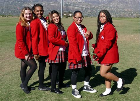 Flintridge Sacred Heart Holds its Annual Junior Ring Ceremony - Pasadena Schools