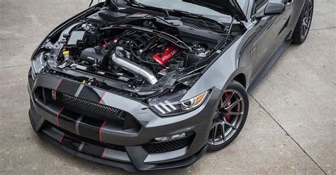 A Detailed Look At The Ford Mustang Shelby GT350R's Voodoo V8 Engine