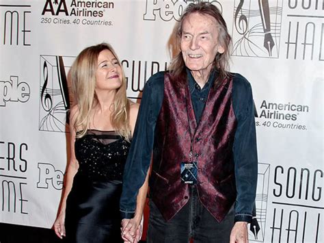 Gordon Lightfoot Wife: Know about his 3 Wives - Internewscast Journal