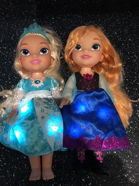 Anna and Elsa Disney singing dolls in BB4 Rossendale for £6.00 for sale | Shpock