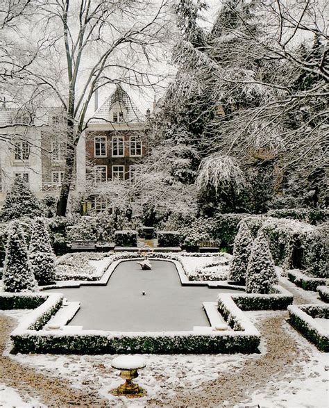 Pin by MOMENTE on Travel | Winter garden, Formal garden, Winter wonder