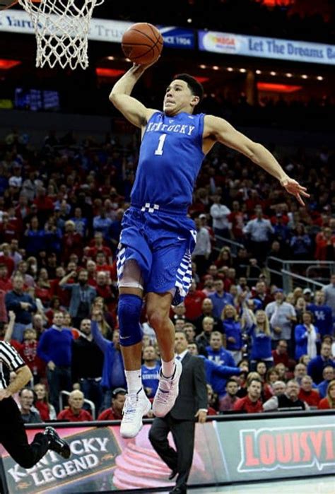 Devin Booker dunking on Louisville. #1 Kentucky wins a low scoring game ...