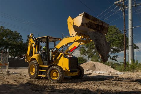 Backhoe Loader Maintenance | Cat | Caterpillar