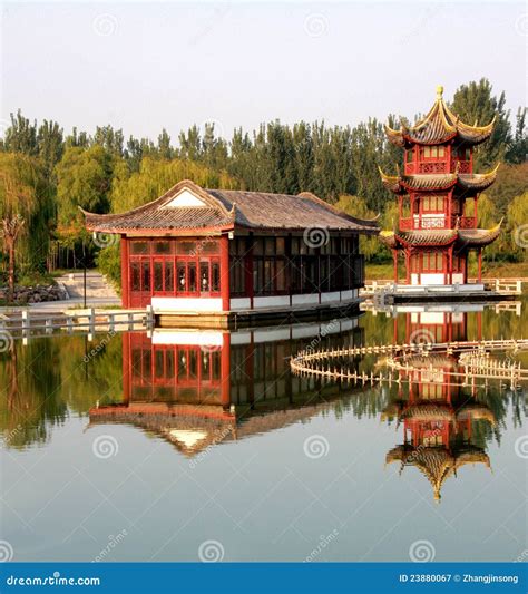 Architecture of Chinese Classical Garden Stock Image - Image of recreation, garden: 23880067