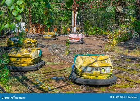 Old Bumper Cars at Pripyat Amusement Park in the Ukraine Stock Photo ...