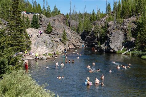 Yellowstone Firehole Canyon Drive to Waterfall & Swimming Area