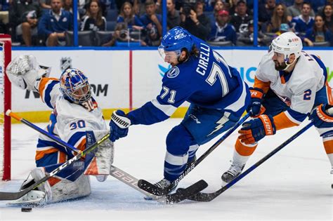 Ilya Sorokin delivers for Islanders in loss to Lightning