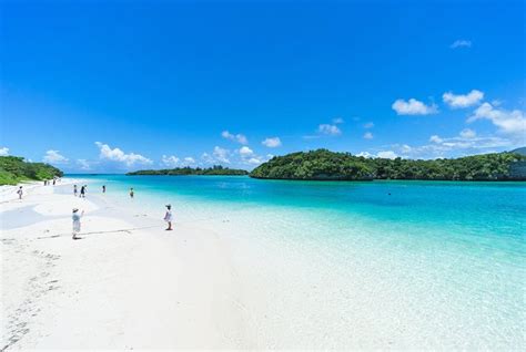 14 Best Beaches in Okinawa | PlanetWare