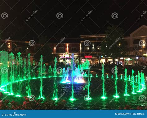 The Fountain Show at the Island in Pigeon Forge, Tennessee Editorial ...