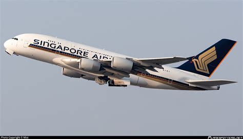 9V-SKZ Singapore Airlines Airbus A380-841 Photo by Mixi | ID 1548205 | Planespotters.net