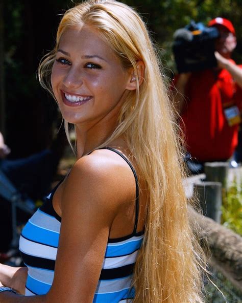 Anna Kournikova FanSite 🌟 on Instagram: “Queen 🤤 #AnnaKournikova” Maria Sarapova, Figure Skating ...