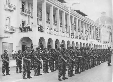 Portuguese Infantry "Caçadores"on parade in Luanda, Angola 1961 - Colonial War | Exercito ...