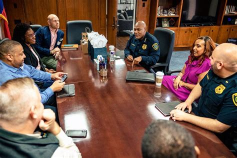 Houston Police on Twitter: "Thank you @Starbucks for the continued ...