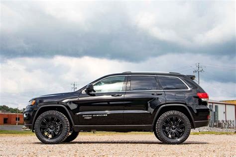 Rough Country Lift Kit Jeep Grand Cherokee 4WD (16-22) 2.5 in 2022 | Jeep grand cherokee, Lift ...