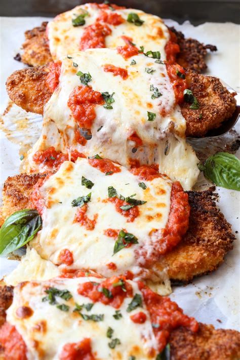 Chicken parmesan recipe made with a crispy chicken, marinara sauce, and ...