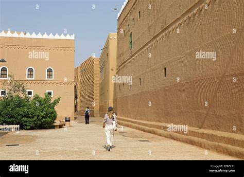 King palace riyadh hi-res stock photography and images - Alamy