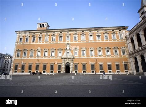 Lateran Palace, Rome, Italy Stock Photo: 61450410 - Alamy