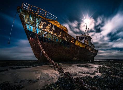 Abandoned boat near Barrow-in-Furness, UK [1363x1000] [OC] : AbandonedPorn