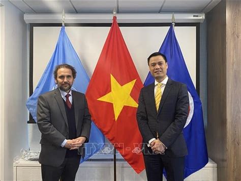 Special Envoy of Anti-Personnel Mine Ban Treaty praises Vietnam's efforts to overcome mine ...