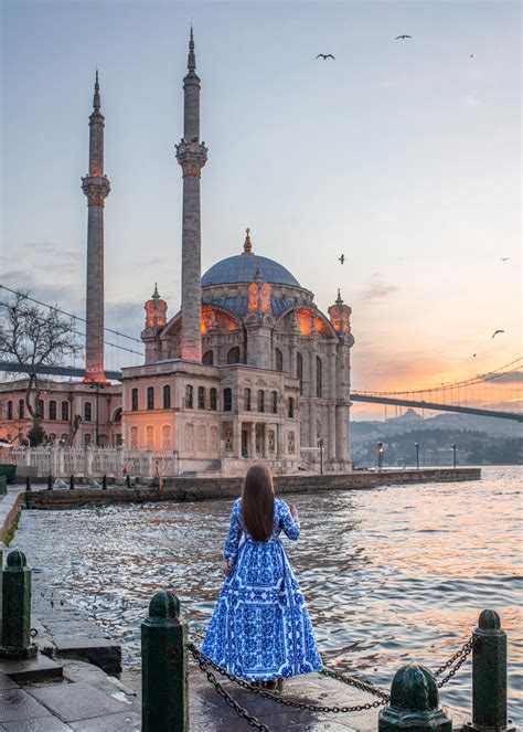 15 Amazing Luxury Hotels in Istanbul With a View