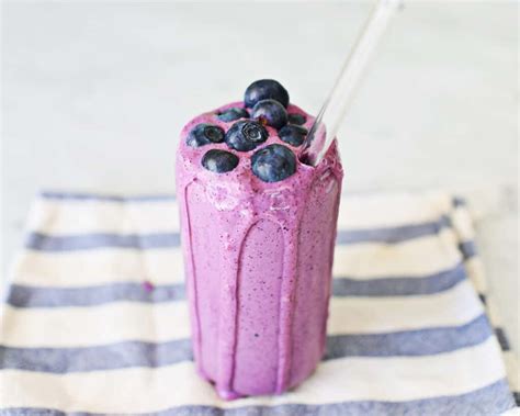 Blueberry Smoothie - A Beautiful Mess