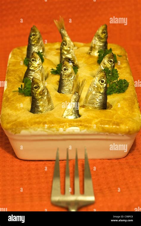 Stargazy Pie Stock Photo: 40211704 - Alamy