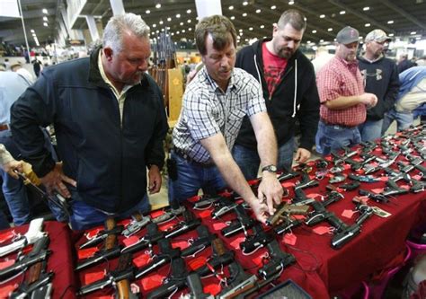 Gun enthusiasts pack Expo Center for Wanenmacher's Tulsa Arms Show