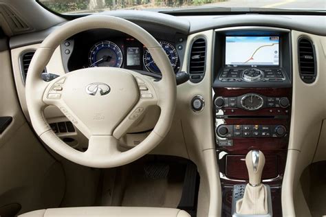 2011 INFINITI EX35 Specs, Price, MPG & Reviews | Cars.com