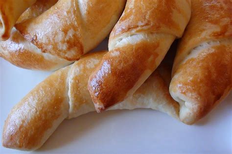 zsuzsa is in the kitchen: BAKERY CRESCENTS - PÉK KIFLI