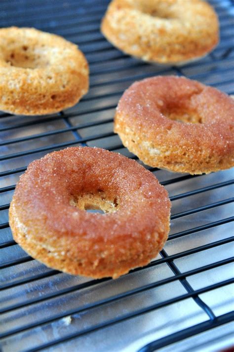 Easy Baked Cake Doughnuts With Cinnamon & Sugar