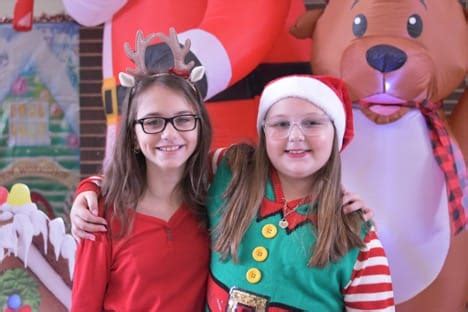 Farmingdale High School Hosts Holiday Breakfast - Long Island Media Group