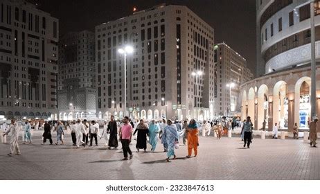 174 Al Madinah Al Munawarah Images, Stock Photos, 3D objects, & Vectors | Shutterstock