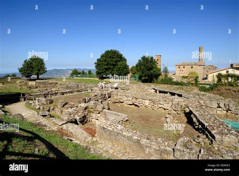 Etruscan ruins hi-res stock photography and images - Alamy