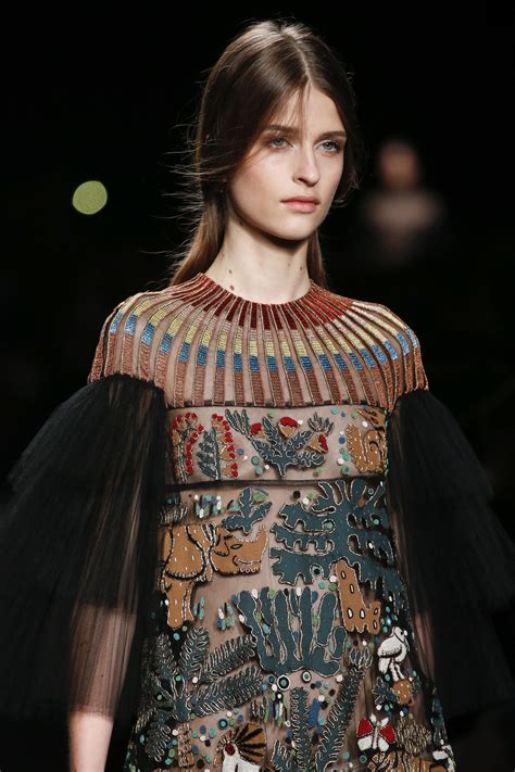 The Secret Of Valentino’s Success Revealed | Fashion, Couture fashion ...