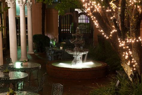 Meeting Street Inn Courtyard Photograph by Darrell Hutto | Fine Art America