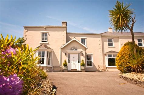 Sunnybank House UPDATED 2022: 11 Bedroom Manor House in Clifden with DVD Player and Secure ...