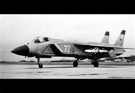 Models & Kits USSR Triple Nuts 1/144 Cold War Fighter Yakovlev 141M Freestyle Aircraft Toys ...