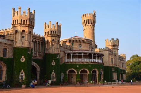 Architectural Highlights of The Bangalore Palace – The Talkative Man