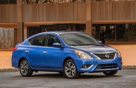 2016 Nissan Versa Review - CarsDirect