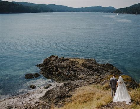 Wedding at Poets Cove Resort on Pender Island / Eric + Elysse