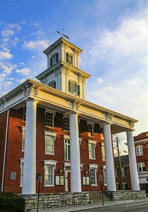 Washington County Courthouse Photograph by Dale R Carlson