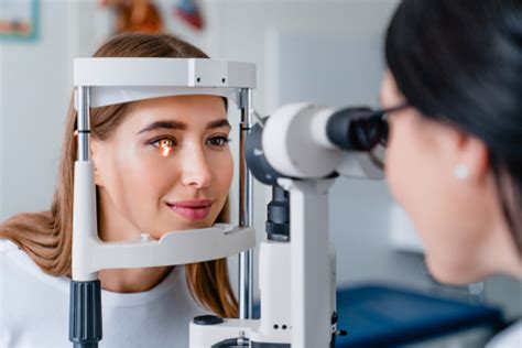 What Does An Ophthalmologist Do? - Mid Ohio Eye