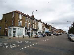 Kingston Road, London SW19 © Stacey Harris cc-by-sa/2.0 :: Geograph Britain and Ireland