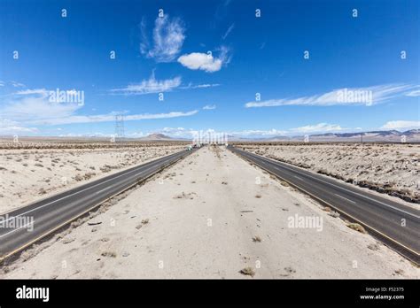 Interstate 15 between los angeles hi-res stock photography and images - Alamy